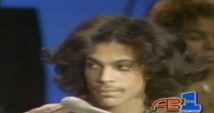 This Performance By A 21-Year-Old Prince Proves He Was Never Not Sexy