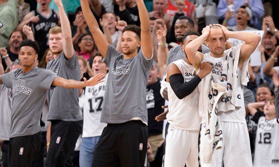 Get A Load Of This Incredible Game-Winning Sequence From Kawhi Leonard
