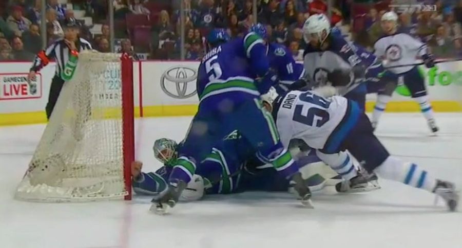 Canucks Goalie Loses His Glove, Makes A Barehanded Save