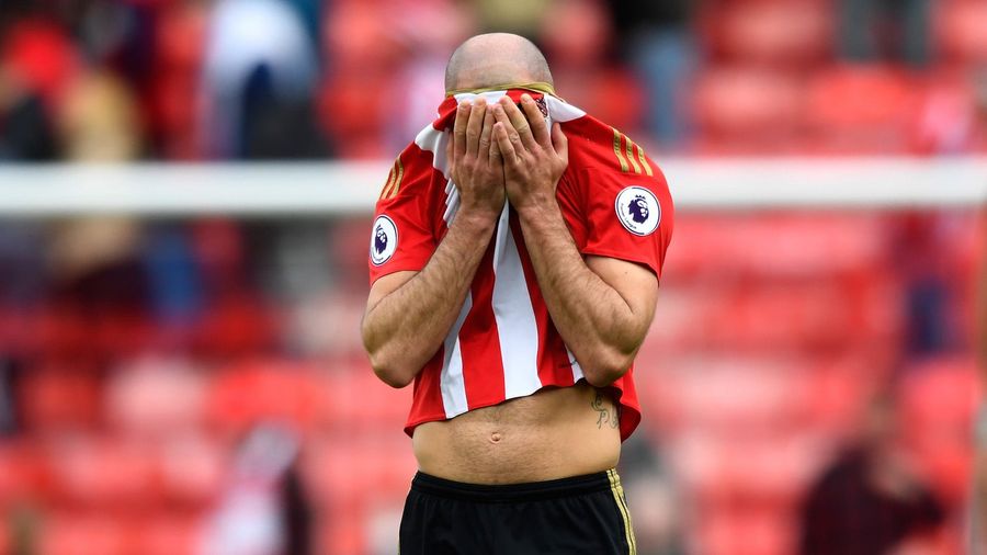 Sunderland&#39;s Darron Gibson Shits On Teammates In Drunken Bar Rant