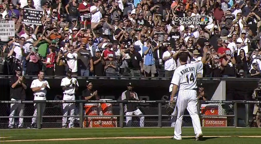 Paul Konerko Leaves Final White Sox Game To A Standing Ovation