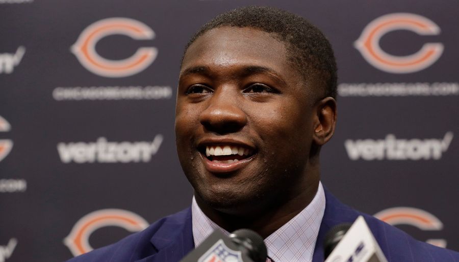 Dopey Chicago Sports Columnist Apologizes For Nonsensical Roquan Smith Take