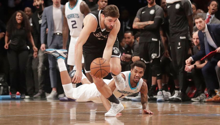 The Hornets Pissed Away A Golden Chance At A Win In Hilarious Fashion