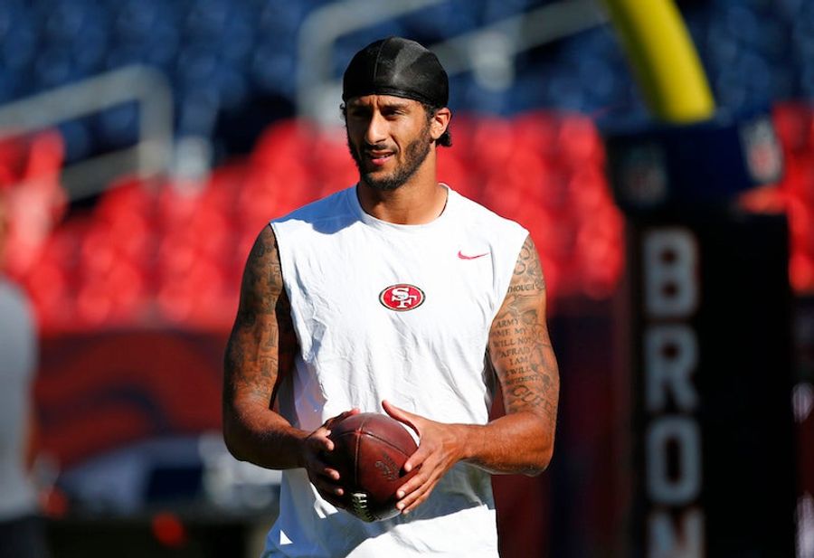 Anonymous NFL Executives Hate Colin Kaepernick