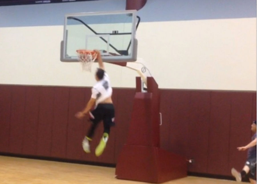 Johnny Manziel Can Dunk