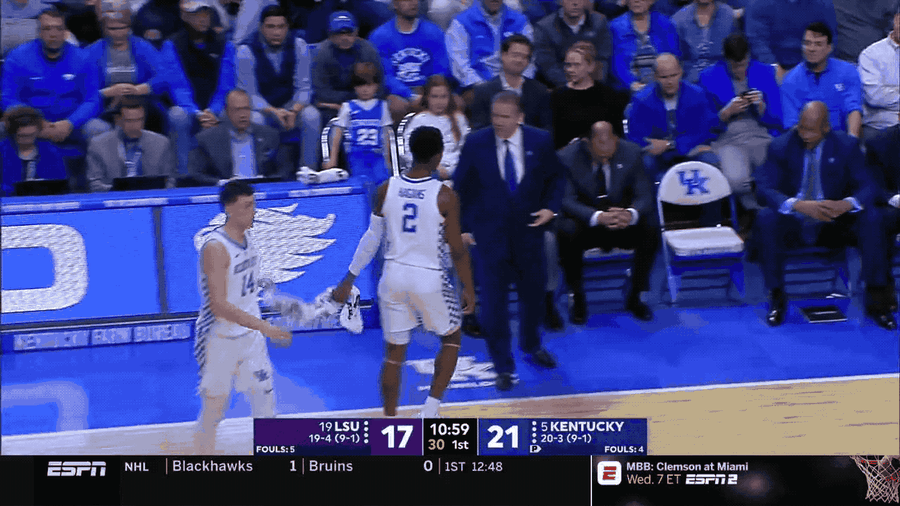 Papa John Joins Long And Noble Tradition Of Asshole Kentucky Bandwagoners