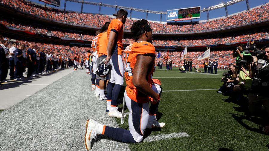 Broncos Linebacker Brandon Marshall Wonders Why Geno Smith Has A Job But Colin Kaepernick Doesn't