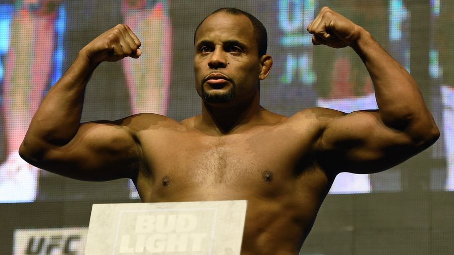 Daniel Cormier Withdraws From UFC 206 Main Event Fight