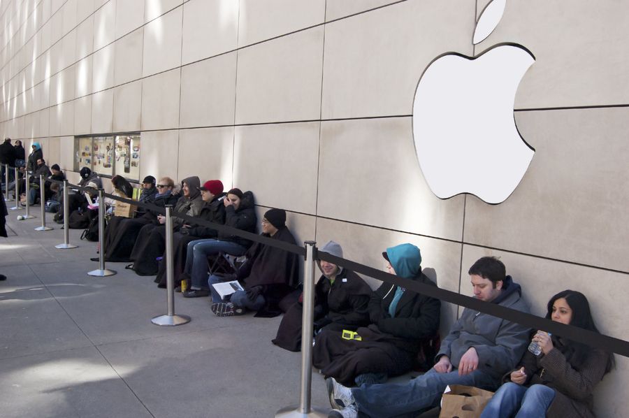 McDonald's Is Poisoning iPhone-Line Denizens With Food From McDonald's