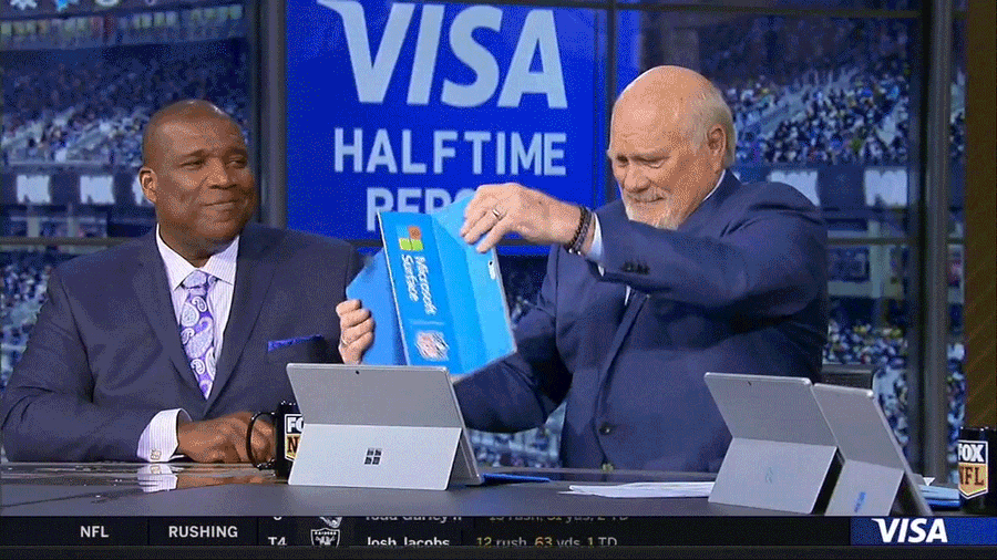 Terry Bradshaw Spills Coffee During Halftime Highlights, Makes A Big Ol' Mess