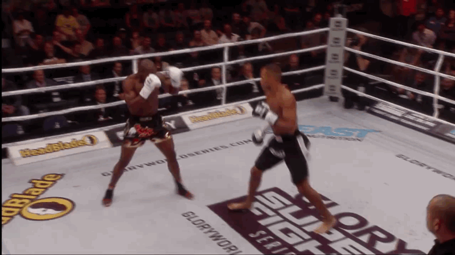 Kickboxer Knocked Out In First Round With 360 Back Kick