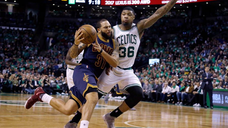 Old Man Deron Williams Can Still Play A Little!
