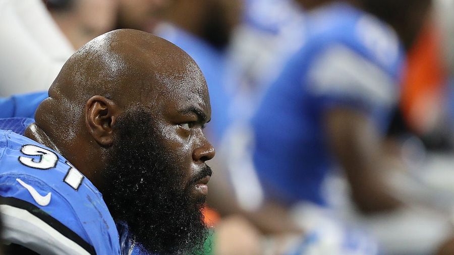 Report: Two NFL Linemen Sued Over Unpaid $10,000 Nightclub Bill