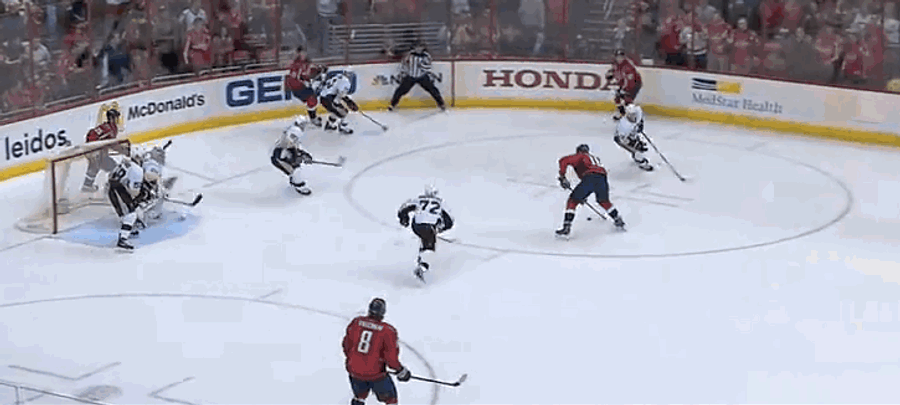 Sidney Crosby Catches Teammate&#39;s Stick In Mid-Air