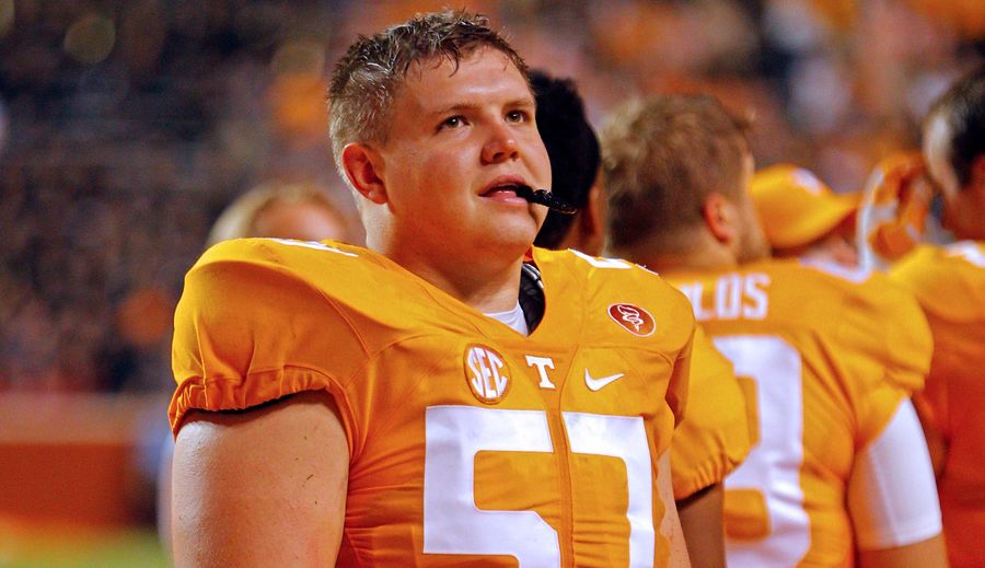 Sheriff: Tennessee Football Player Sent Pics Of &#39;Sexual Organ’ To Person He Thought Was 14-Year-Old Girl