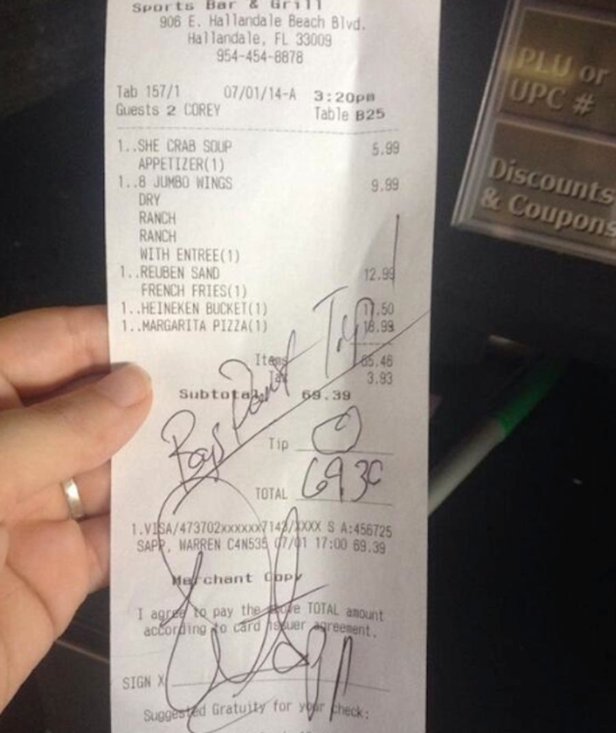 Warren Sapp Stiffs Waitress For Calling Him And His Friends &quot;Boys&quot;