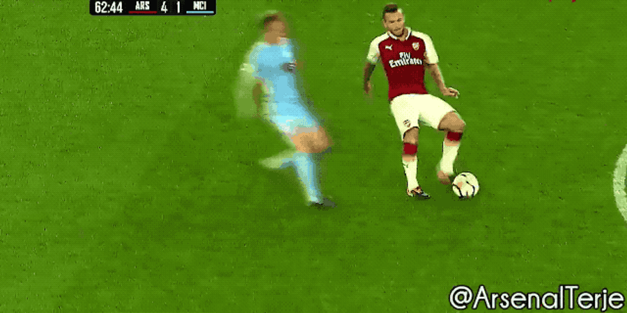 Jack Wilshere Is Back On The Pitch, Back To Getting Dumb Red Cards