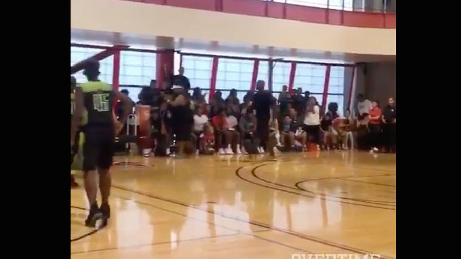 Attentive Father LeBron James Makes Sure Score Is Correct In Son&#39;s AAU Game