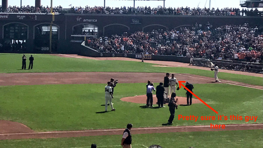 Giants Fans Enthusiastically Remember A Guy
