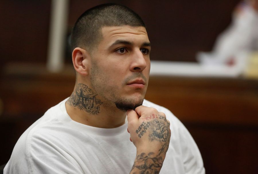Looks Like Aaron Hernandez Got Himself A Bloods Tattoo