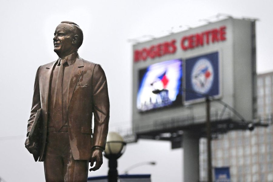 Cops Question Blue Jays Fan For Tweeting Threat To Statue Over Jose Bautista Contract