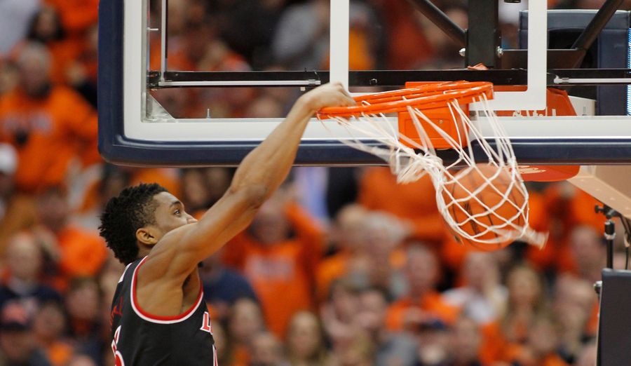 Louisville&#39;s Donovan Mitchell Reached Out Of The Arena To Finish Ridiculous Alley-Oop