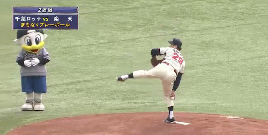 Old Baseball Man Throws A Fastball, Is Very Cool