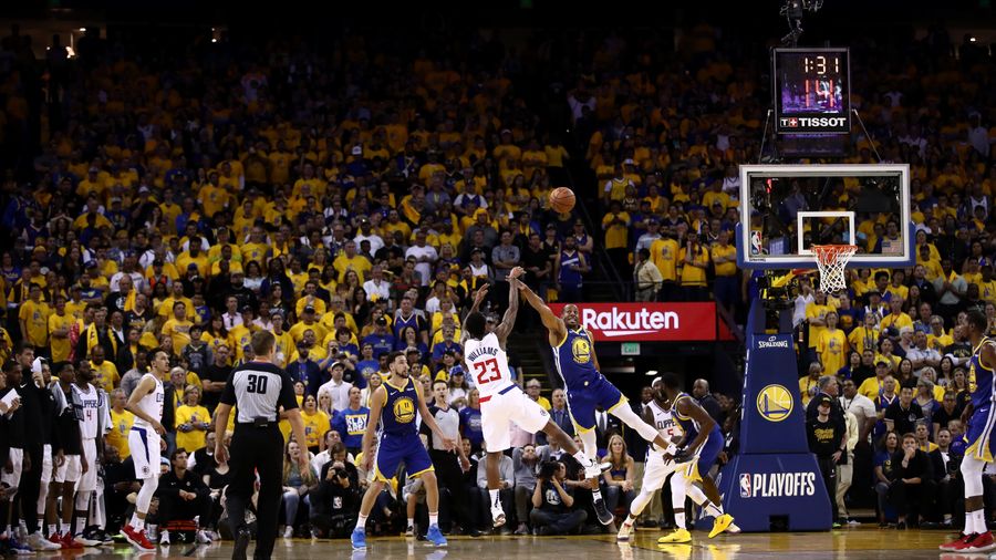 Lou Williams Stuffed Golden State Into The Trash