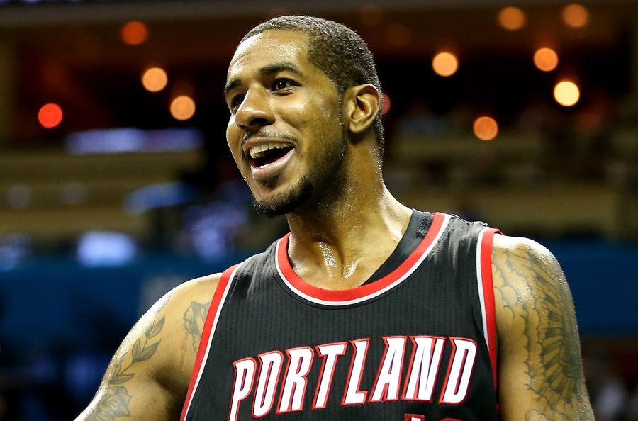 LaMarcus Aldridge Will Play Tonight With A Torn Ligament In His Thumb
