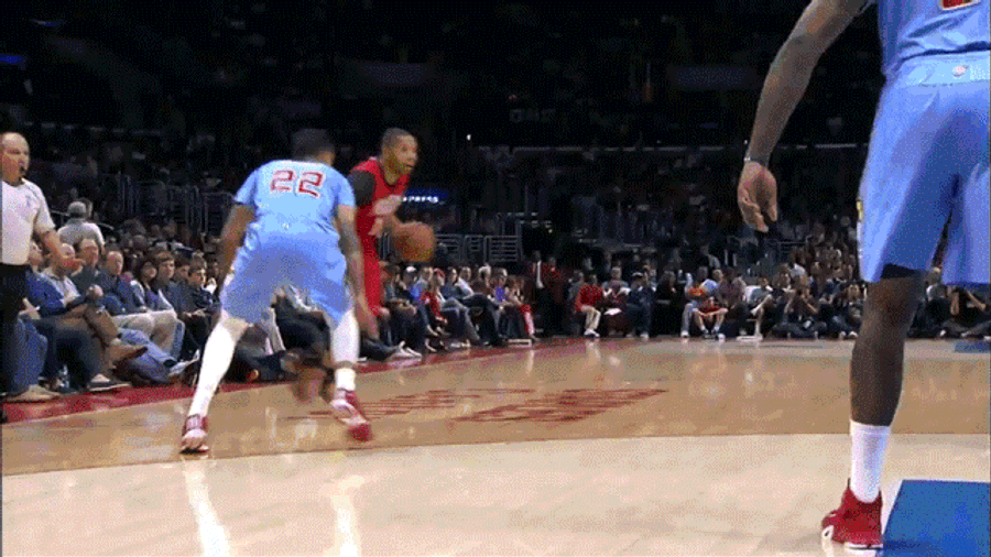 Eric Gordon Faceplants, Loses His Tooth