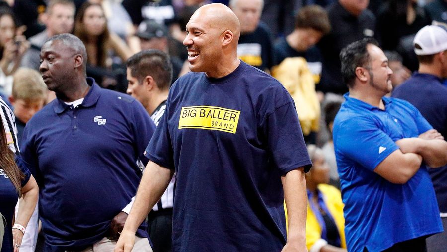 Steve Kerr Warns LaVar Ball That His Hype Might Backfire<em></em>