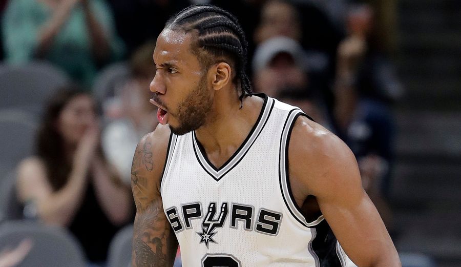 Kawhi Leonard Argues With Gregg Popovich, Redeems Himself With Bigass Dunk