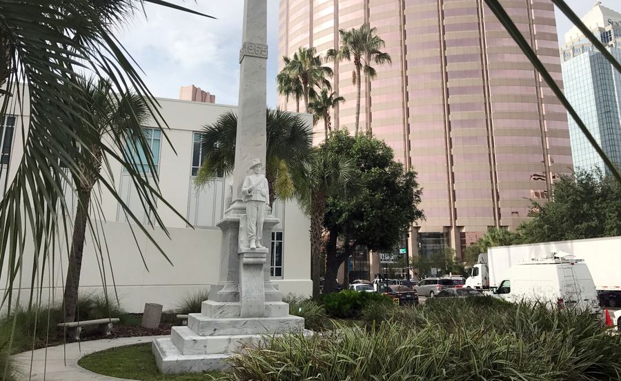 Lightning Take The Cowards&#39; Way Out On Tampa Confederate Monument
