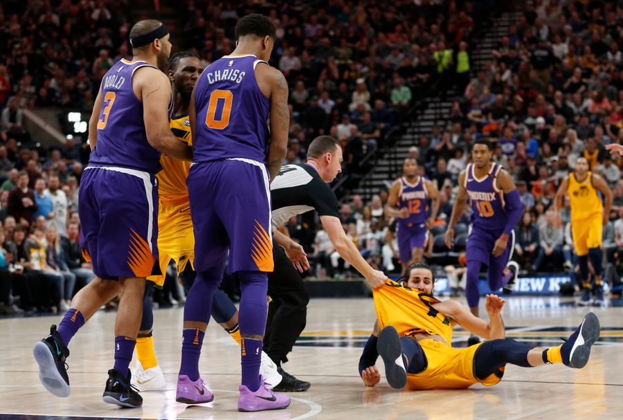The Crappy, Grumpy Suns Took Two Cheap Shots At Ricky Rubio