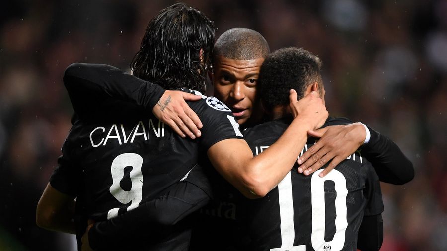 Neymar And Cavani's Mid-Game Ego Clash Brings Some Drama To PSG