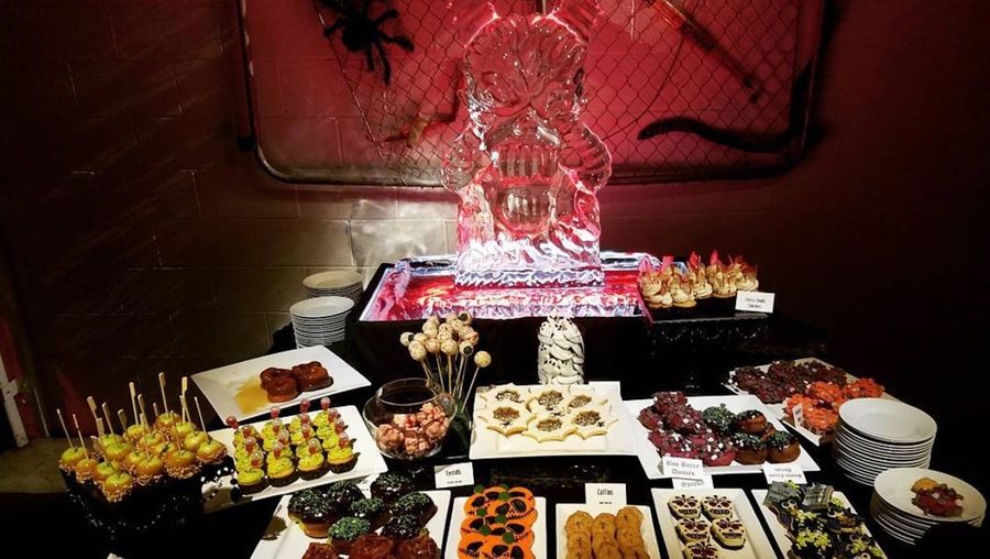 LeBron Roasted The Warriors At His Halloween Party With Some Extremely Rude Cookies 