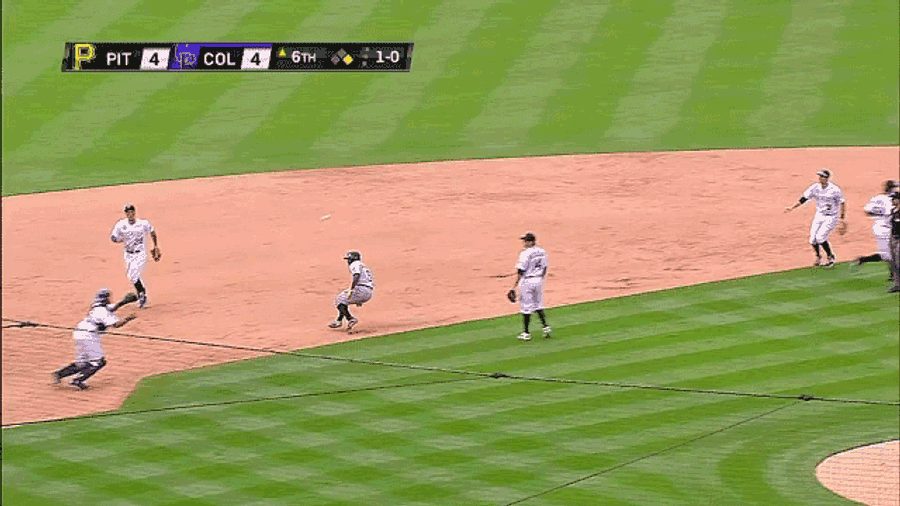 Josh Harrison Overshoots Second Base, Somehow Escapes Rundown