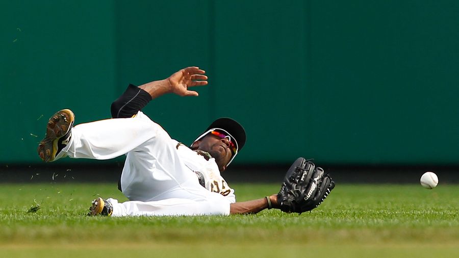 Andrew McCutchen Makes The Inevitable Move To Right Field Like A Champ