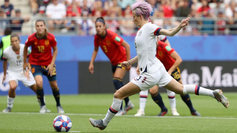 A Pair Of Megan Rapinoe Penalties Sent A Shaky USWNT To The Quarterfinals
