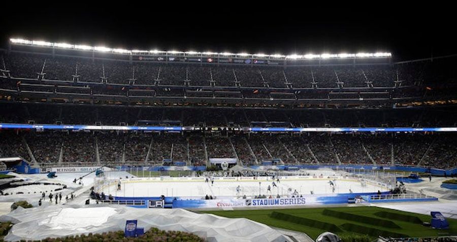 Check Out These Gorgeous Photos From The Kings-Sharks Outdoor Game