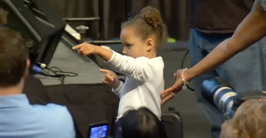 Step Aside Sports Baby Pretenders, Riley Curry Is Back 