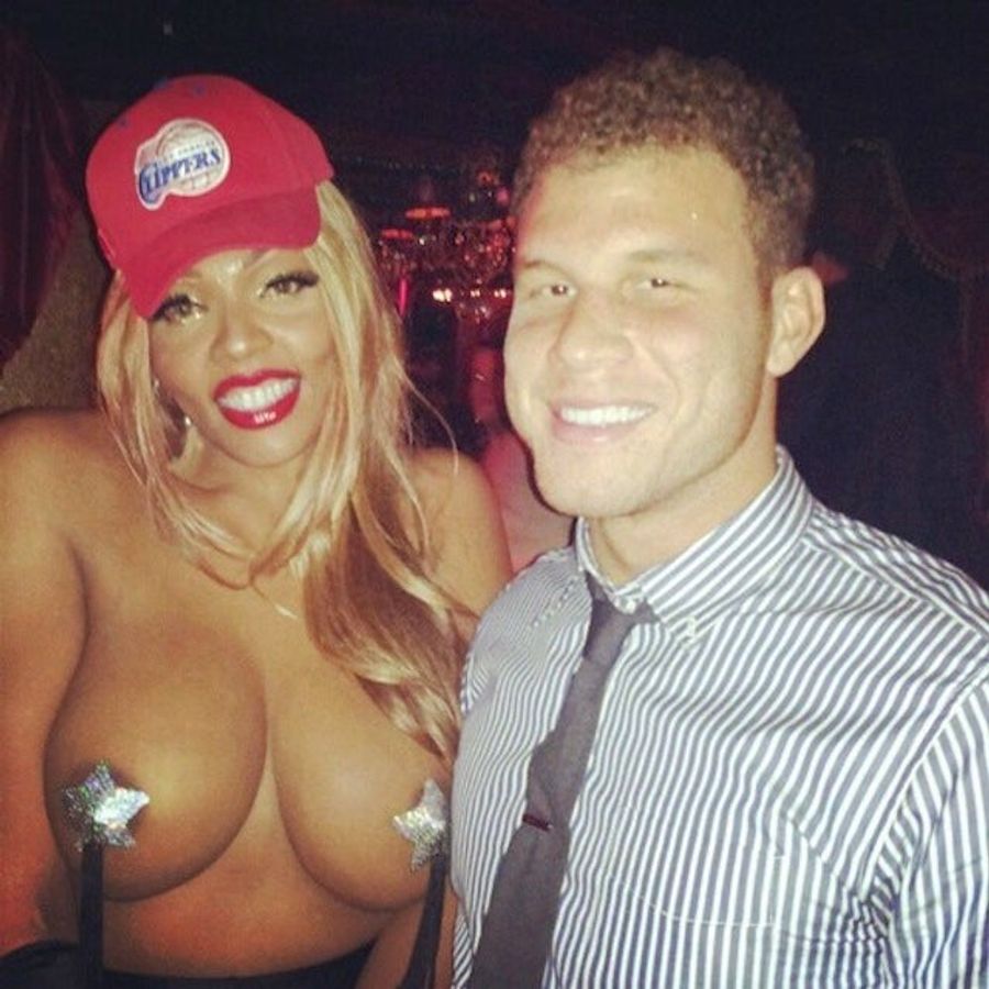 Everybody, Especially Blake Griffin, Loves This 6&#39;7&quot; Burlesque Dancer [NSFW]