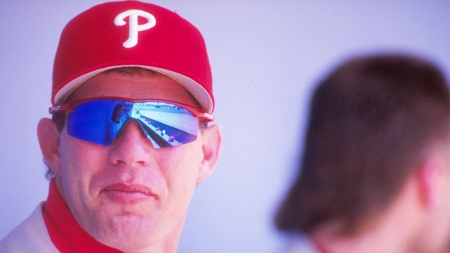 Hotel Owner: Lenny Dykstra Trashed Room, Stole Receptionist’s Sunglasses