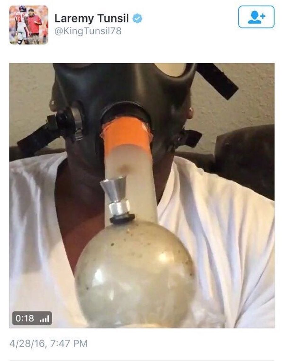 Laremy Tunsil’s Account Tweets Out Gas Mask-Smoking Video Just Before NFL Draft (UPDATE)