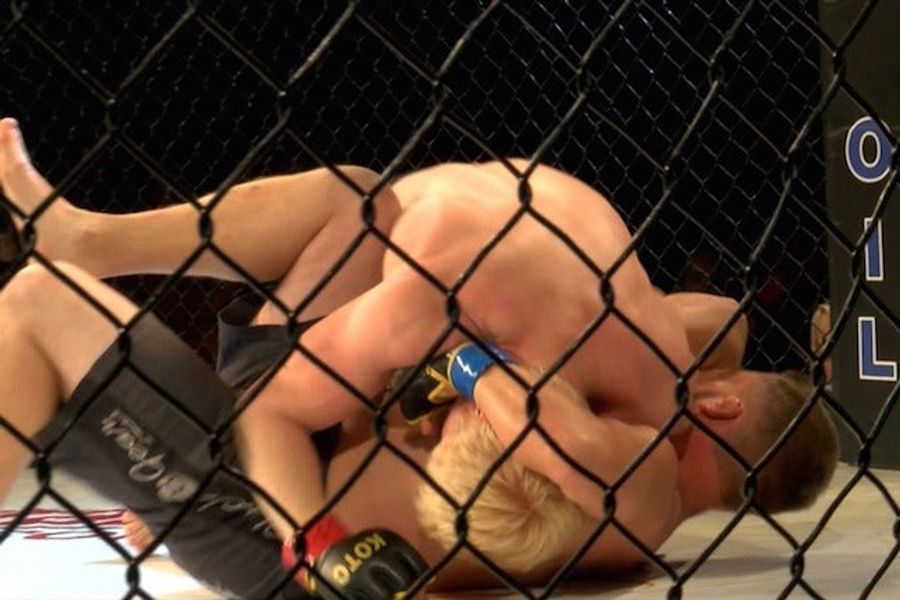 I Watched A Journeyman Fighter Get His Ass Beat In A Cage In St. Louis