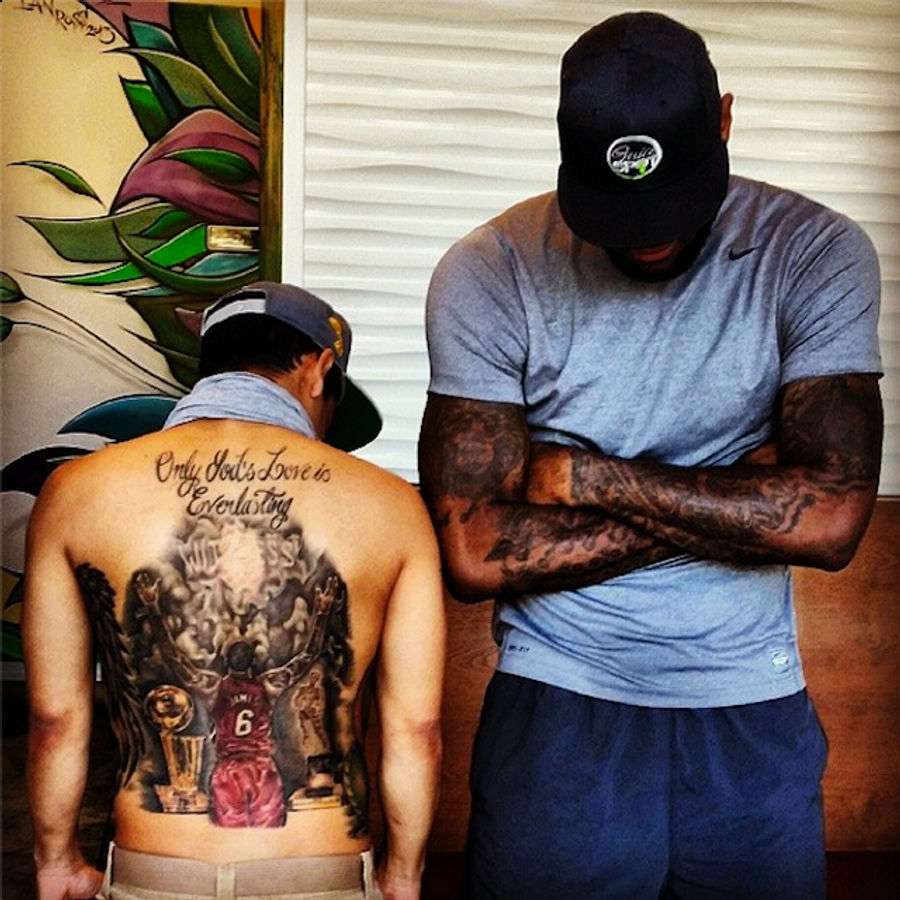 LeBron Poses For Photo With Fan Who Has Ridiculous LeBron Tattoo