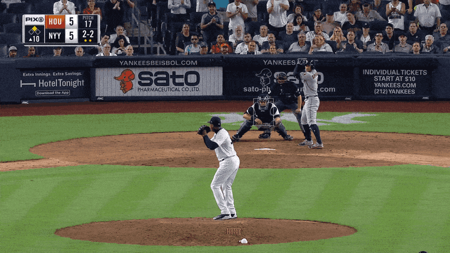 The Yankees Got A Ridiculous Out Thanks To Their 10th Fielder Mr. Backstop