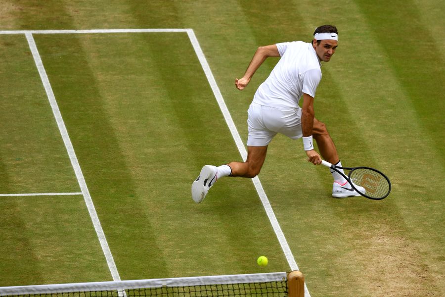 Here Are The Best Points Roger Federer Played While Wrecking Wimbledon