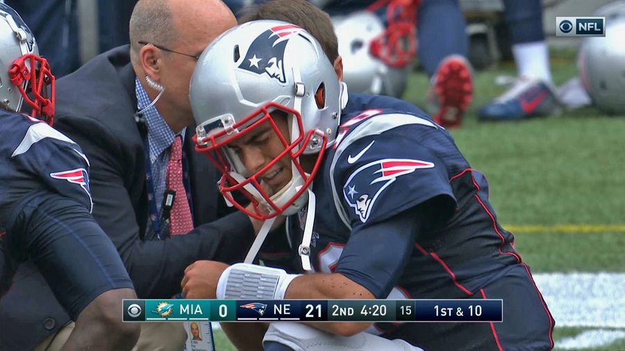 Jimmy Garoppolo Hurt His Shoulder [Update]