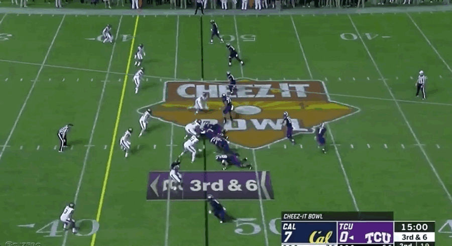 This Is Almost Certainly The Worst Double-Pass Play You Will Ever See